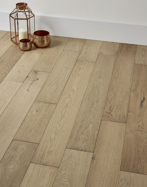 Garda 14mm Lacquered Engineered Wood Flooring - Rustic Vanilla Oak