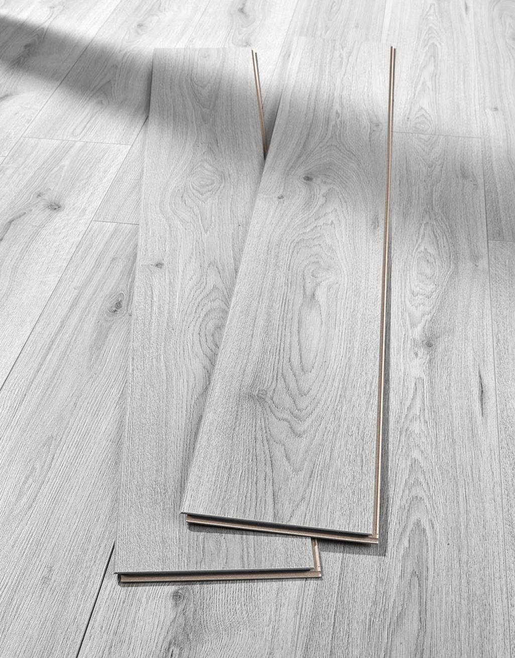Kronotex Derwent 8mm Laminate Flooring - Grey Trend Oak 3