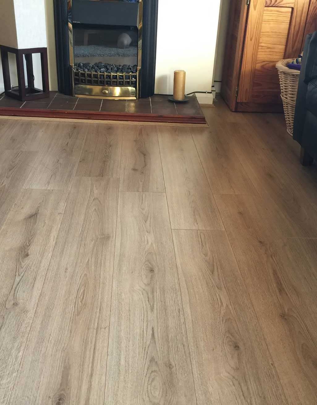 Kronotex Derwent 8mm Laminate Flooring - Trend Oak 4