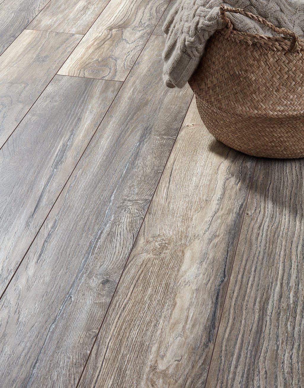Kronotex Elter Narrow 10mm Laminate Flooring - Grey Harbour Oak 2