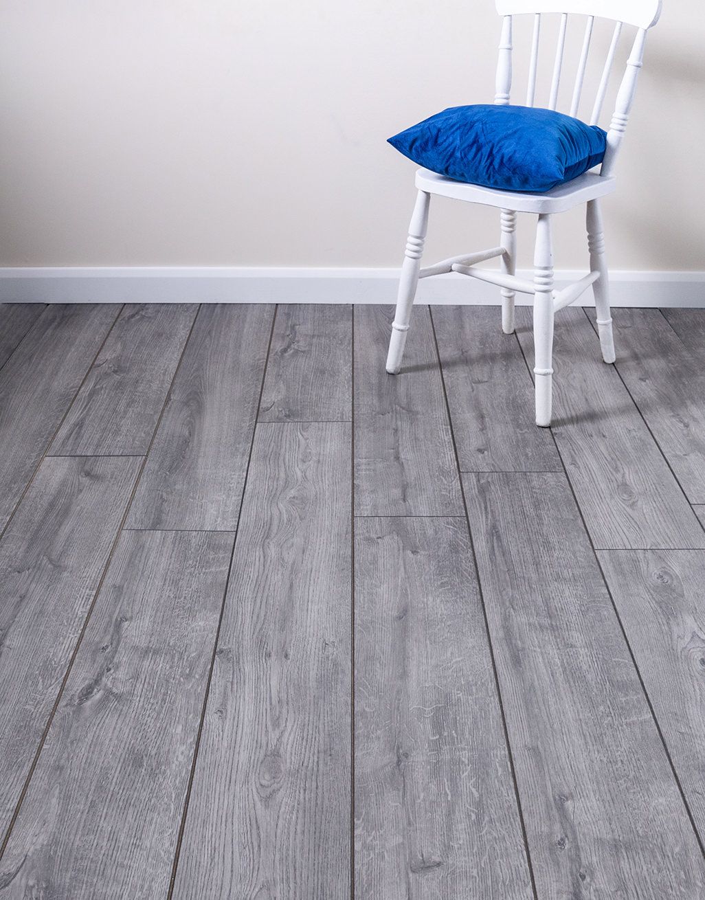 Buttermere 8mm Laminate Flooring - Elegant Grey 1