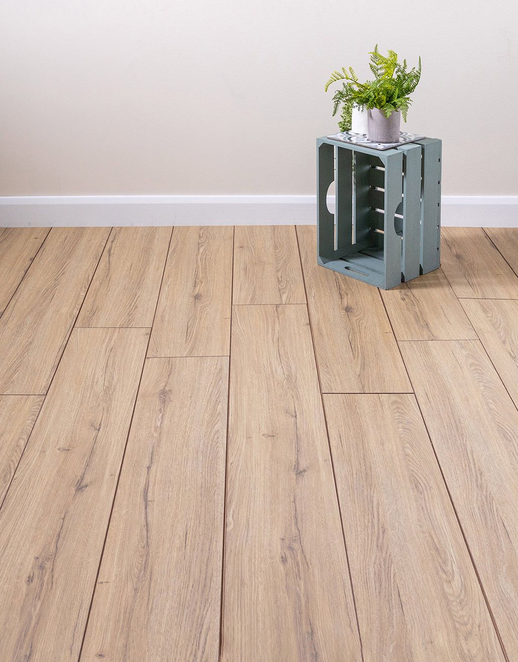 Buttermere 8mm Laminate Flooring - Elegant Oak 1