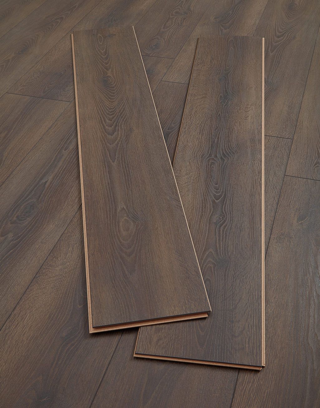 Grisedale 8mm Laminate Flooring - Dark Oak 3