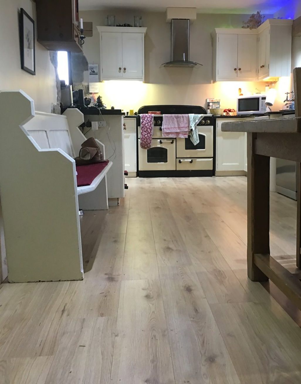 Buttermere 12mm Laminate Flooring - Millennium Oak 3